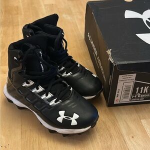 Renegade Football Cleats Boys Size 11K Black Molded Studs